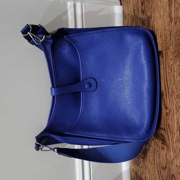 SOLD HERMES Electric Blue Clemence Leather Evelyne III 33 Bag - Picture 6 of 16